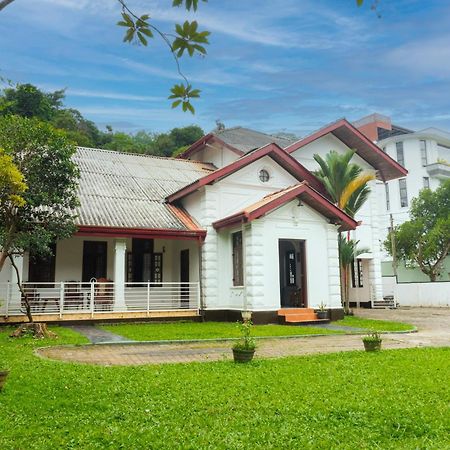 Antique Tourist Lodge キャンディー エクステリア 写真